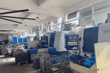 Taizhou Bancheng Automotive CO.,LTD. linea di produzione in fabbrica