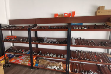 Taizhou Bancheng Automotive CO.,LTD. linea di produzione in fabbrica